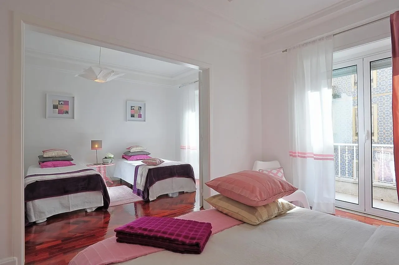 Апартаменты Liverpool Antic 5 Bedrooms Лиссабон
