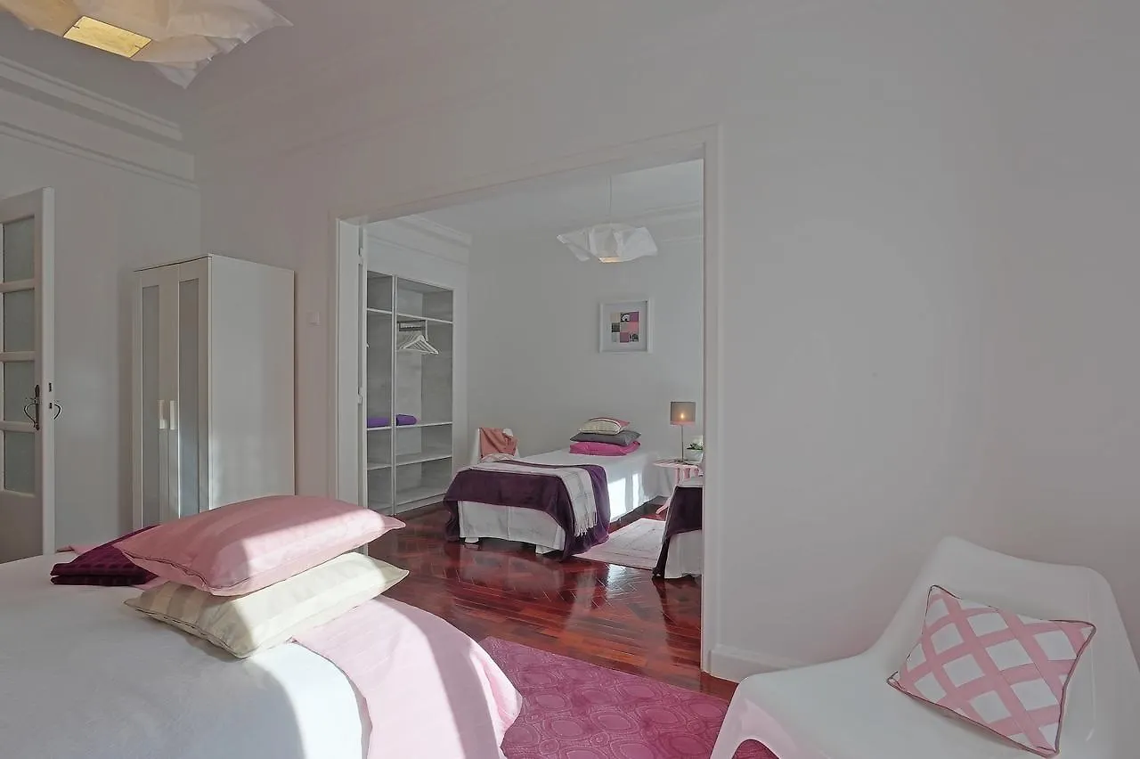 Liverpool Antic 5 Bedrooms Лиссабон
